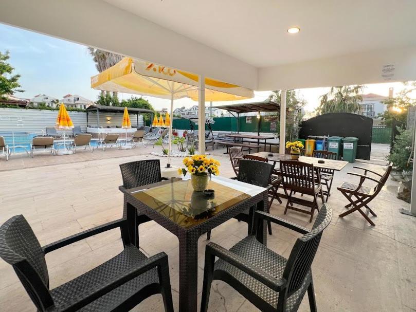Paddys Apartments Ovacik Oludeniz Exterior foto